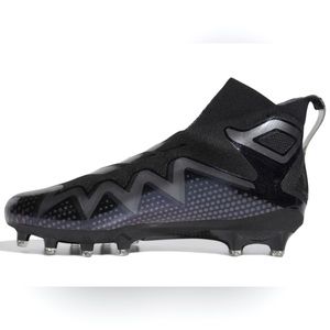 These are great Cleats. They were just to small for my son. They are brand new.